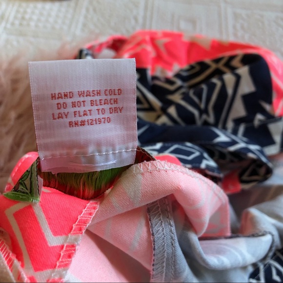 Flying Tomato Crop Top, size S - Picture 5 of 8